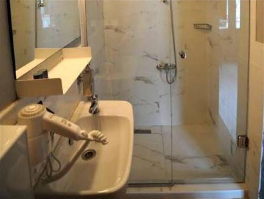 Taksim Safe House Hotel Istanbul Bagian luar foto